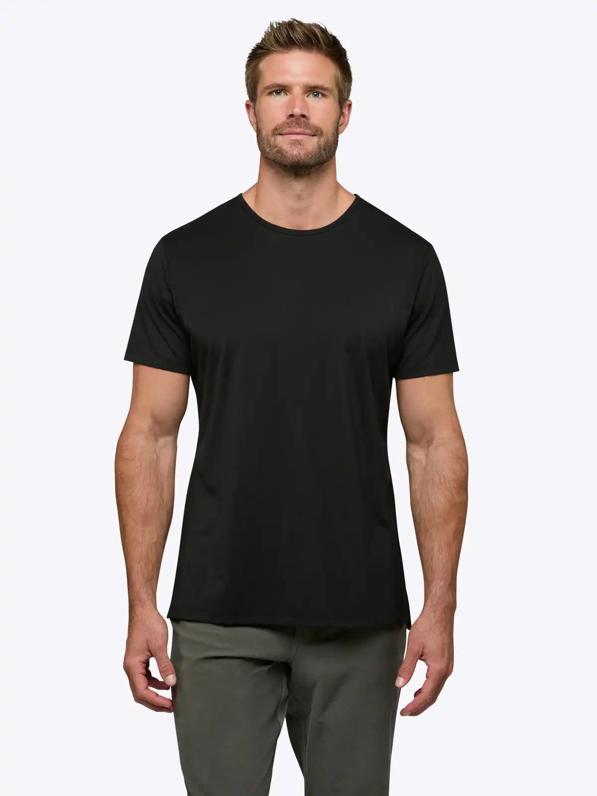 AO Split-Hem Tee | Black Signature-fit PYCA Pro®