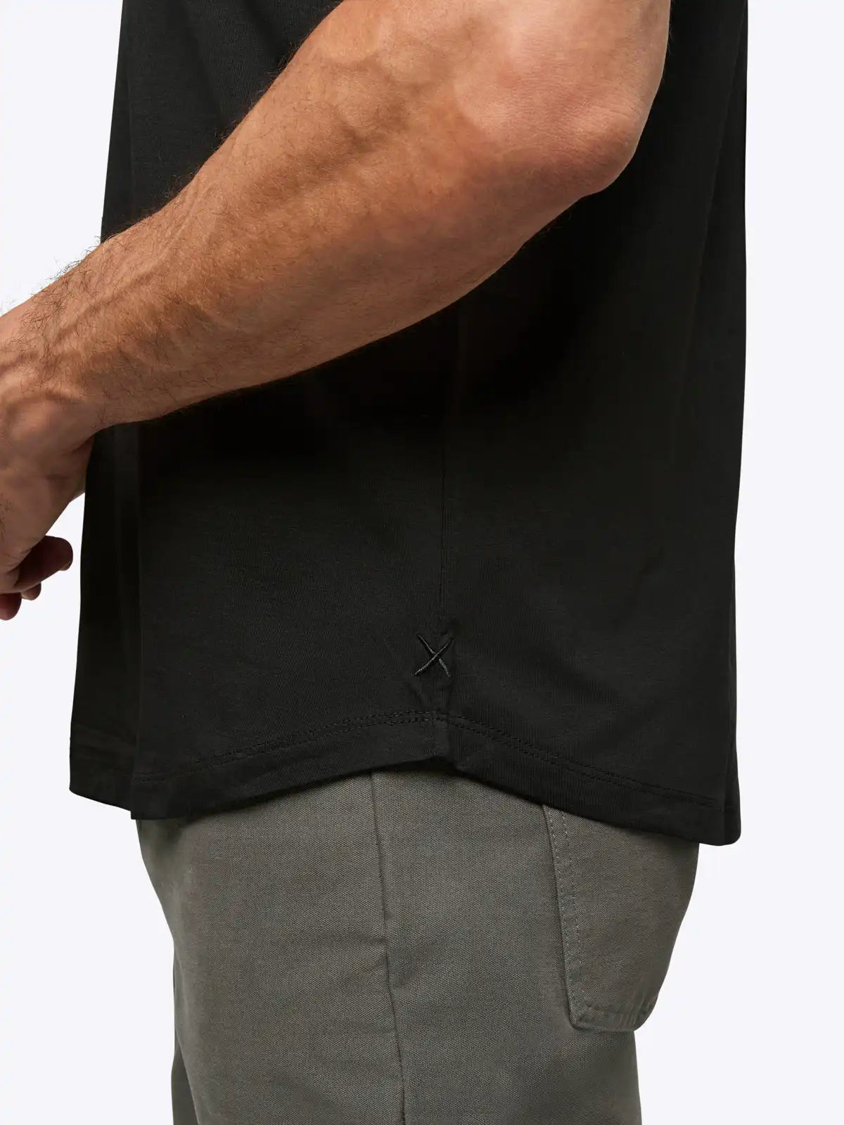 AO V-Neck Curve-Hem Tee | White Signature-fit PYCA Pro®