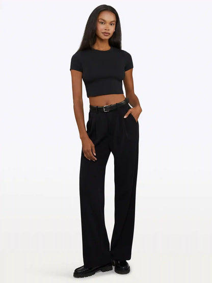Tomboy Tee Cropped | Black Slim-fit Tomboy-Cotton™