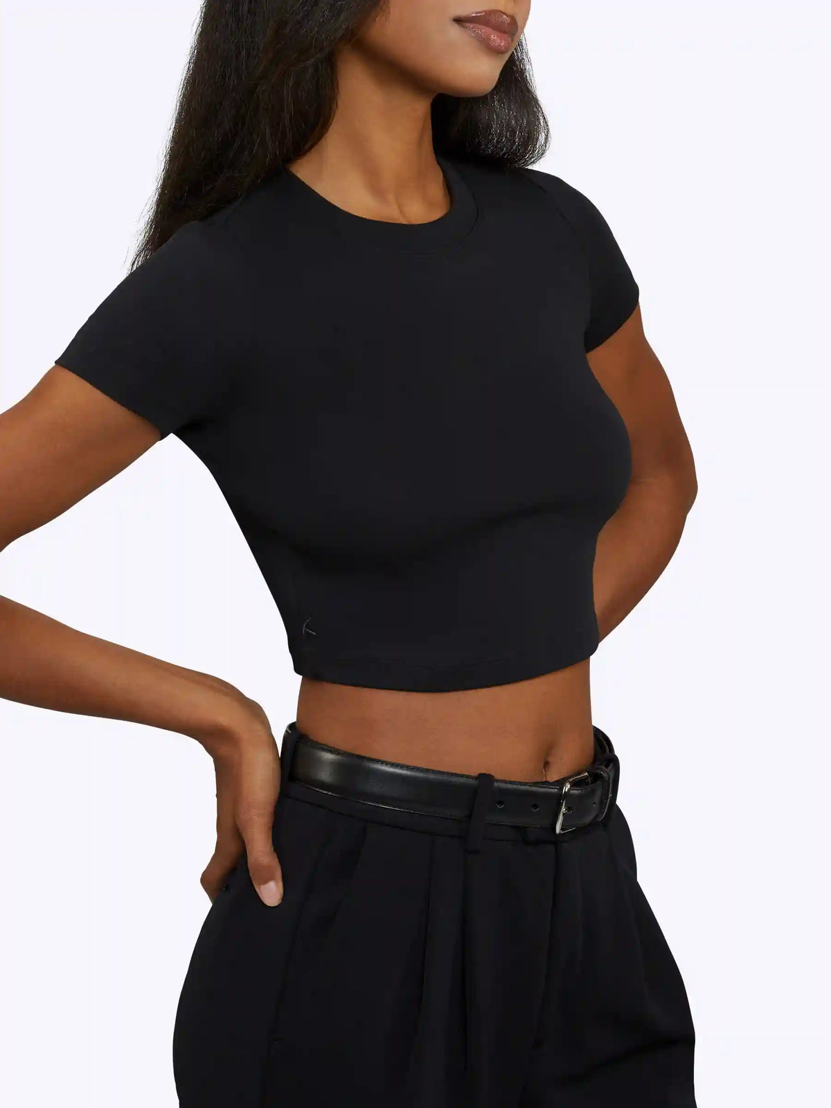 Tomboy Tee Cropped | Black Slim-fit Tomboy-Cotton™