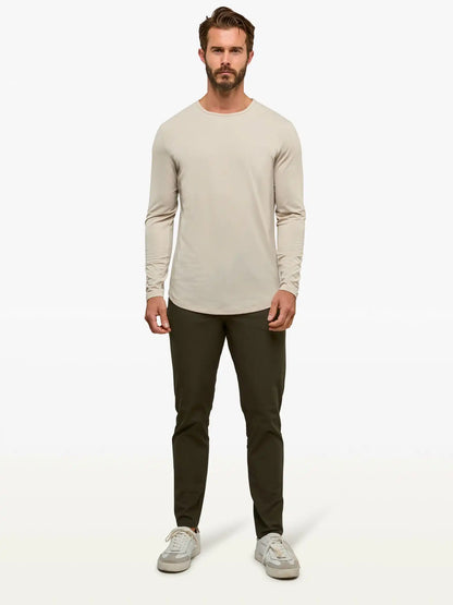 AO Long Sleeve Curve-Hem Tee | Black Signature-fit PYCA Pro®