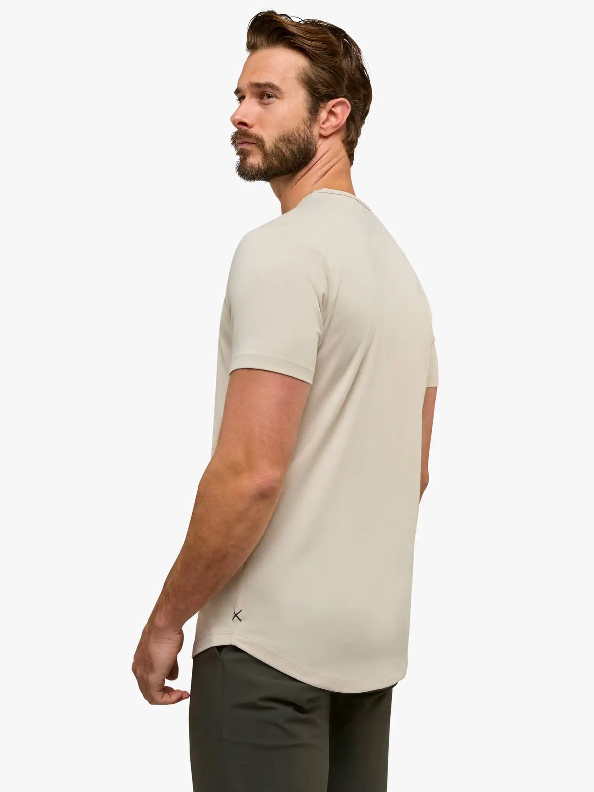 AO Curve-Hem Tee | White Signature-fit PYCA Pro®