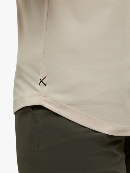 AO Curve-Hem Tee | White Signature-fit PYCA Pro®