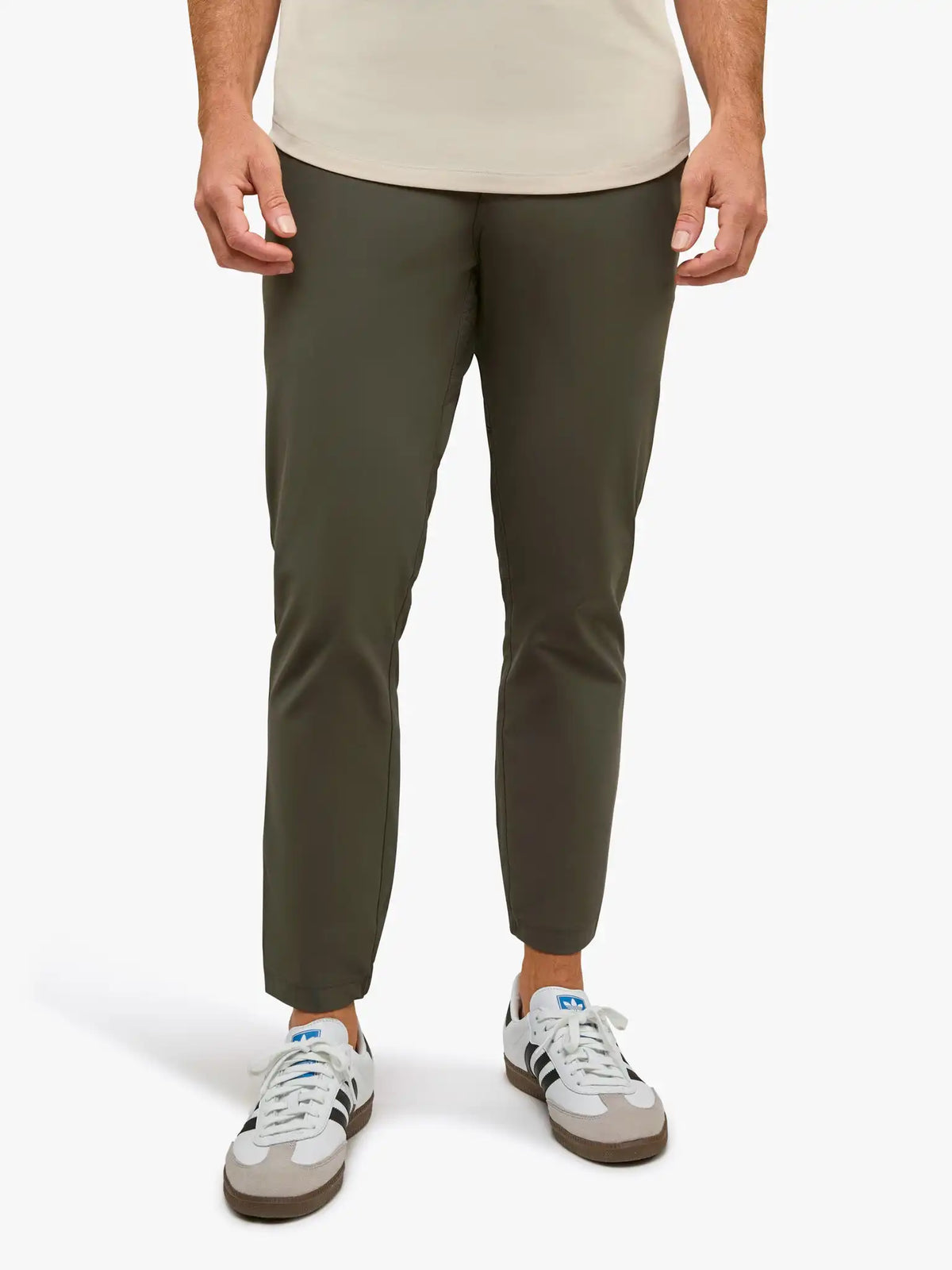AO Jogger Pant | Dark Pine Slim-fit Versaknit®