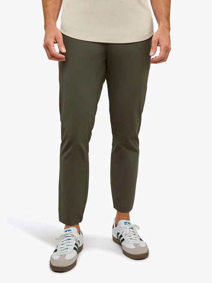 AO Jogger Pant | Dark Pine Slim-fit Versaknit®