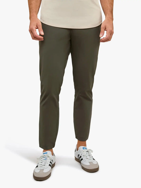 AO Jogger Pant | Dark Pine Slim-fit Versaknit®