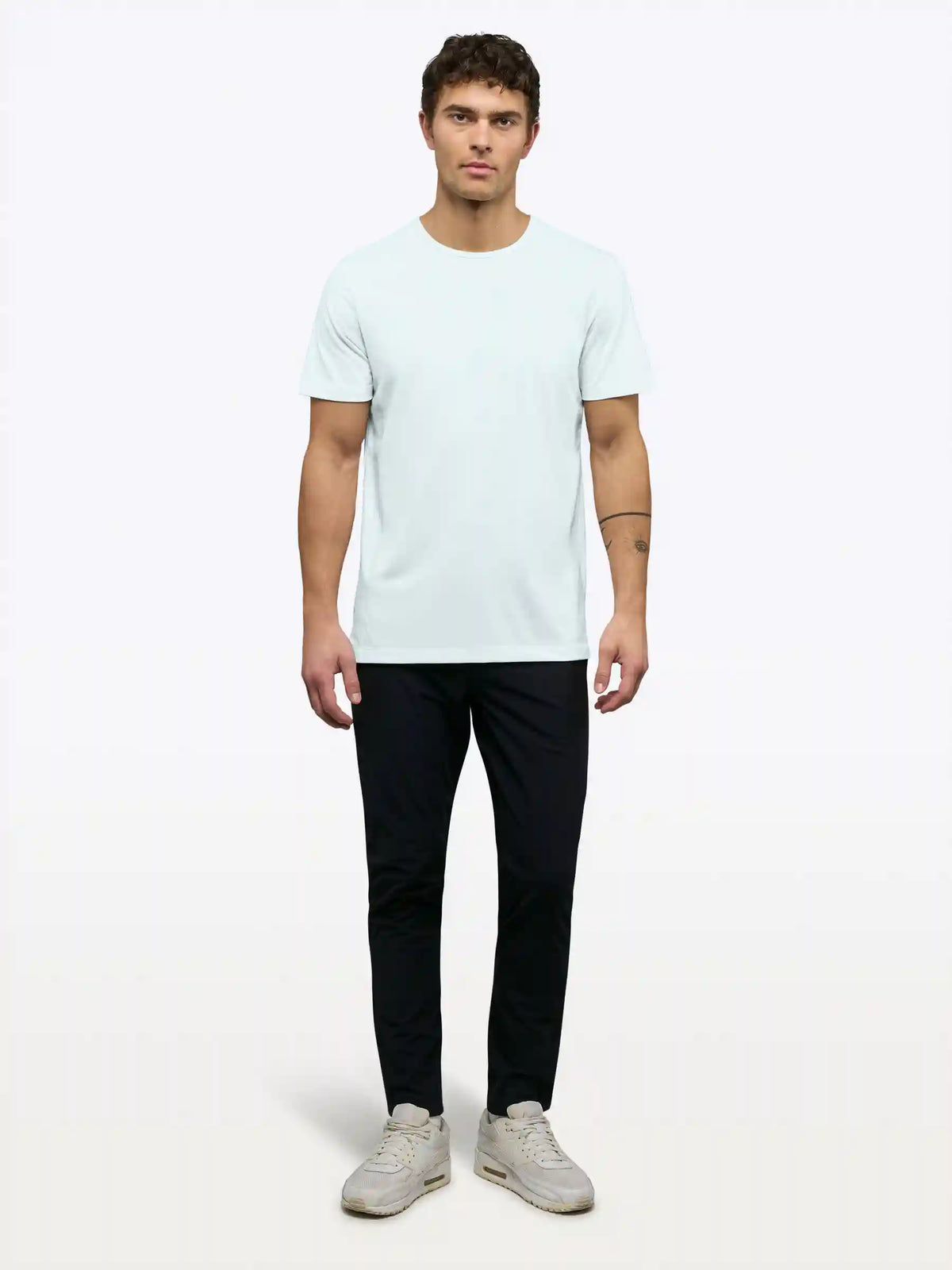 AO Split-Hem Tee | Black Signature-fit PYCA Pro®