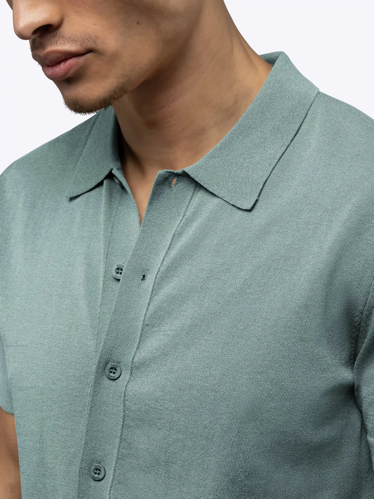 Riviera Knit Button Up | Burnt Oak Signature-Fit