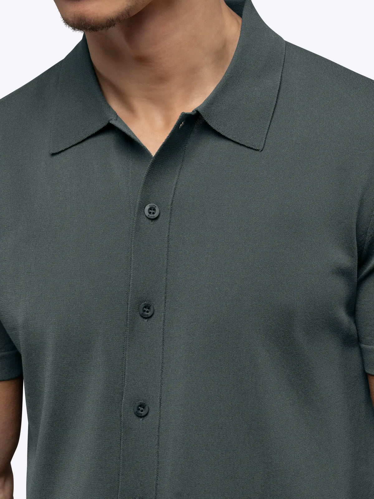 Riviera Knit Button Up | Burnt Oak Signature-Fit