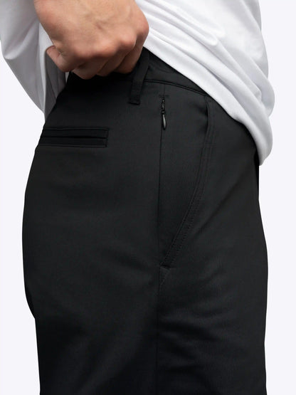AO Short | Black Classic-fit Versaknit®