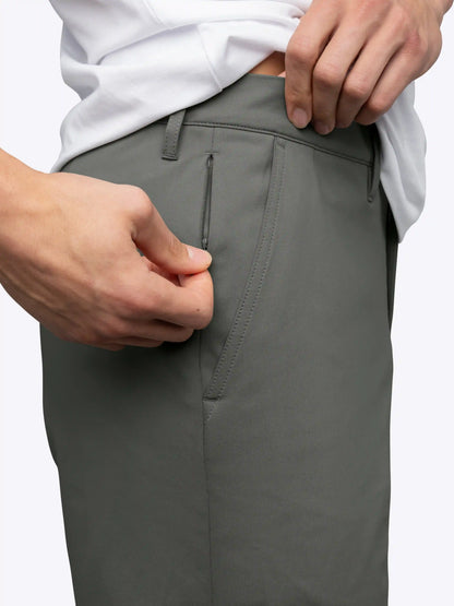 AO Short | Black Classic-fit Versaknit®