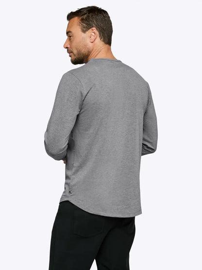 AO Long Sleeve Curve-Hem Tee | Black Signature-fit PYCA Pro®