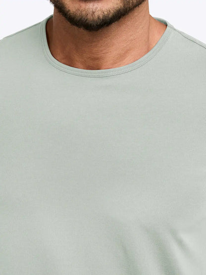 AO Curve-Hem Tee | White Signature-fit PYCA Pro®