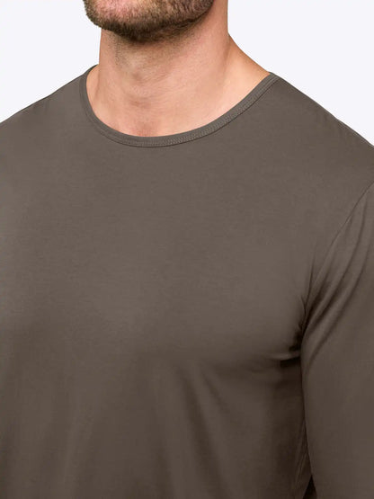 AO Long Sleeve Curve-Hem Tee | Black Signature-fit PYCA Pro®