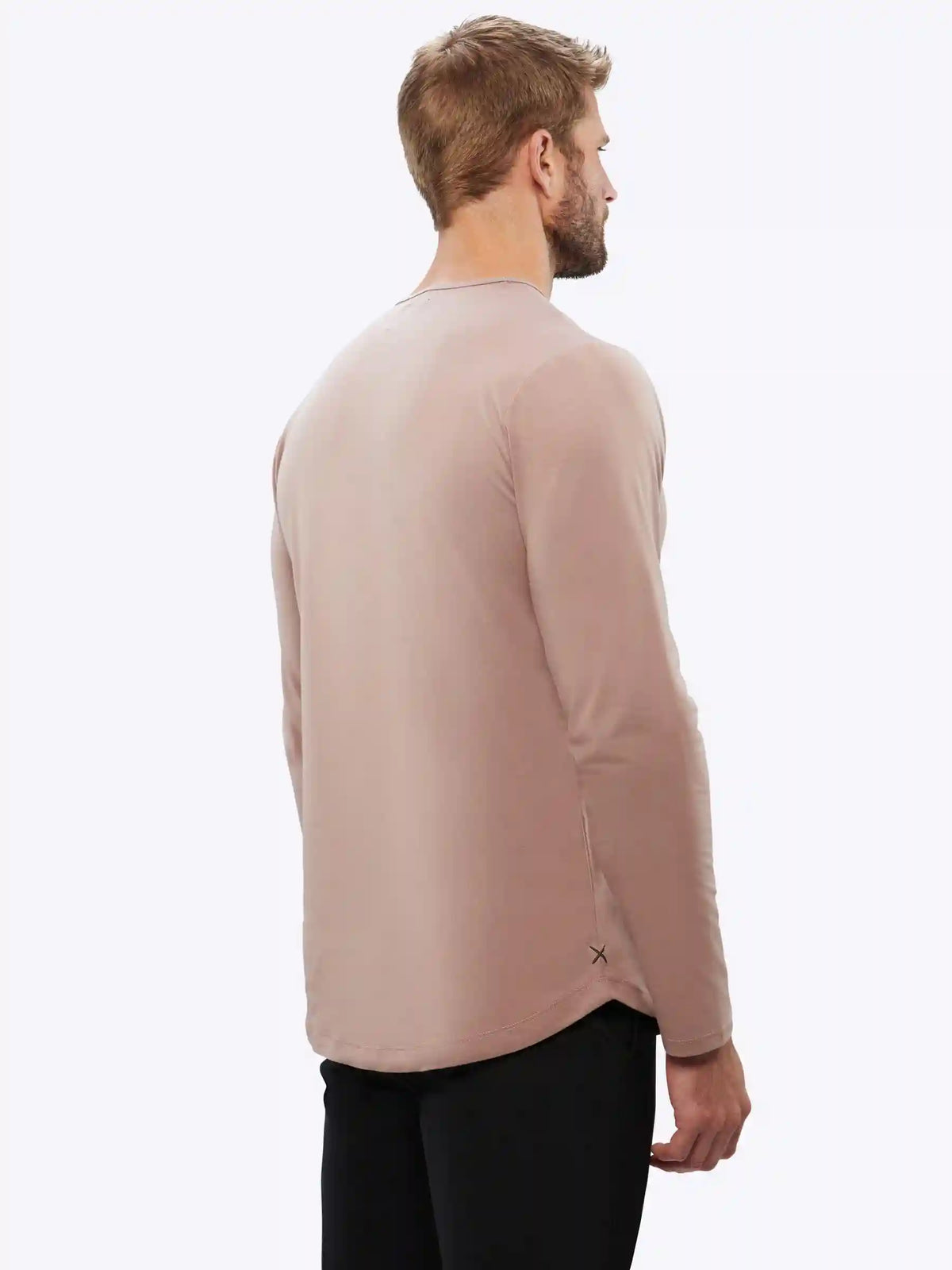 AO Long Sleeve Curve-Hem Tee | Black Signature-fit PYCA Pro®