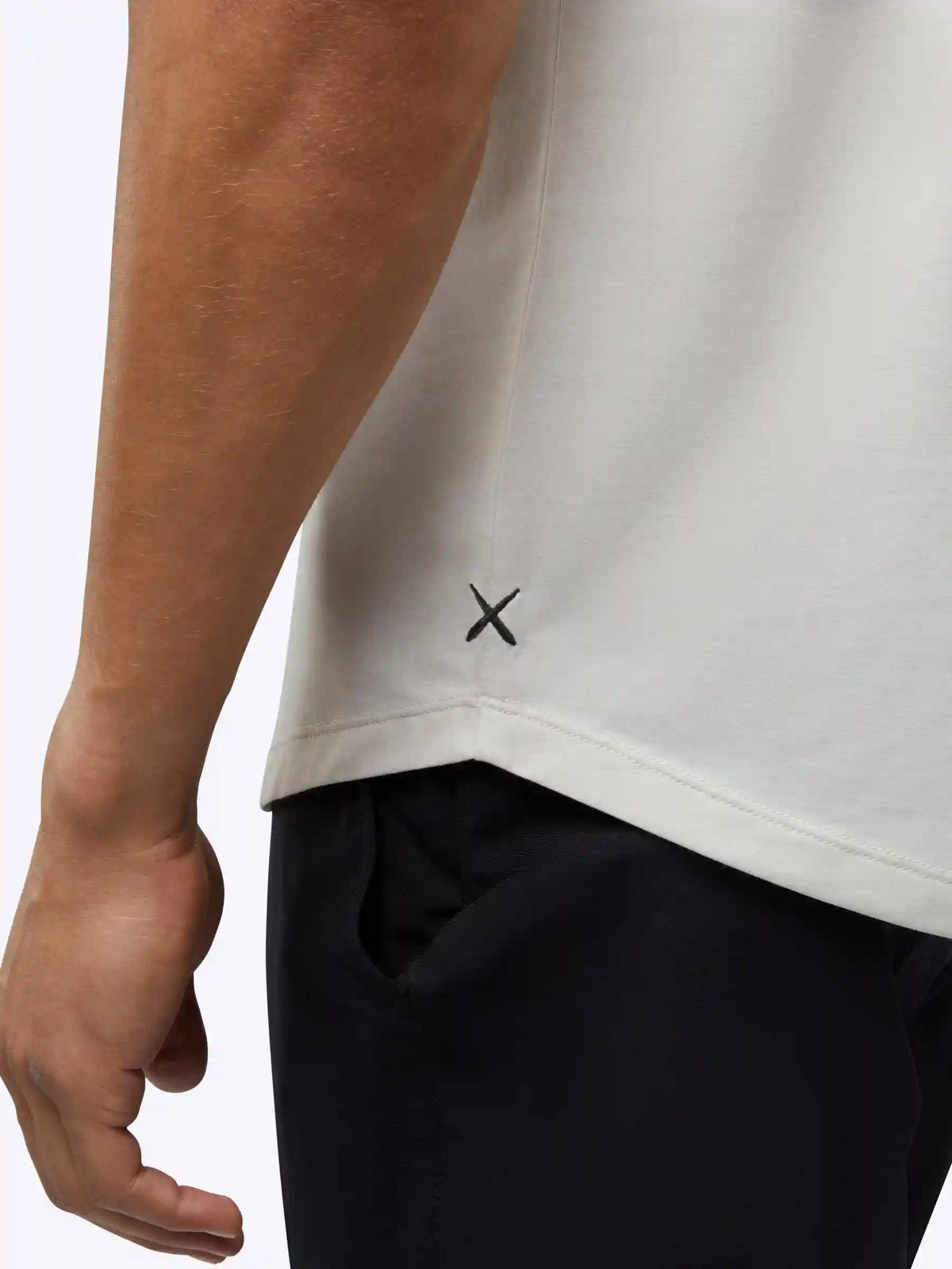 AO Curve-Hem Tee | White Signature-fit PYCA Pro®