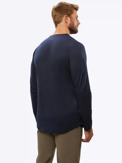 AO Long Sleeve Curve-Hem Tee | Black Signature-fit PYCA Pro®