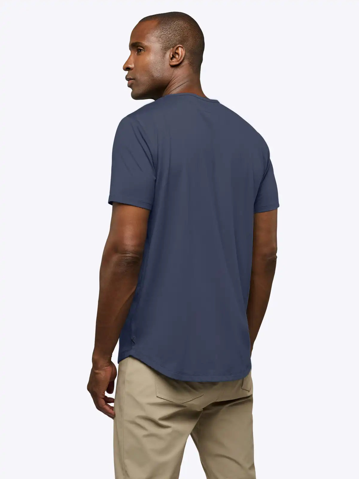 AO Curve-Hem Tee | White Signature-fit PYCA Pro®