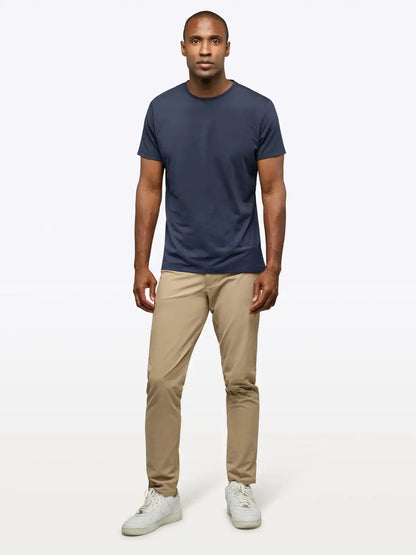 AO Split-Hem Tee | Black Signature-fit PYCA Pro®