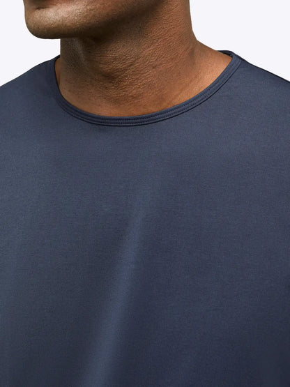 AO Split-Hem Tee | Black Signature-fit PYCA Pro®