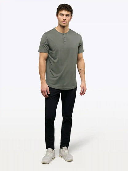 AO Henley Curve-Hem Tee | Gunmetal Signature-Fit PYCA Pro®