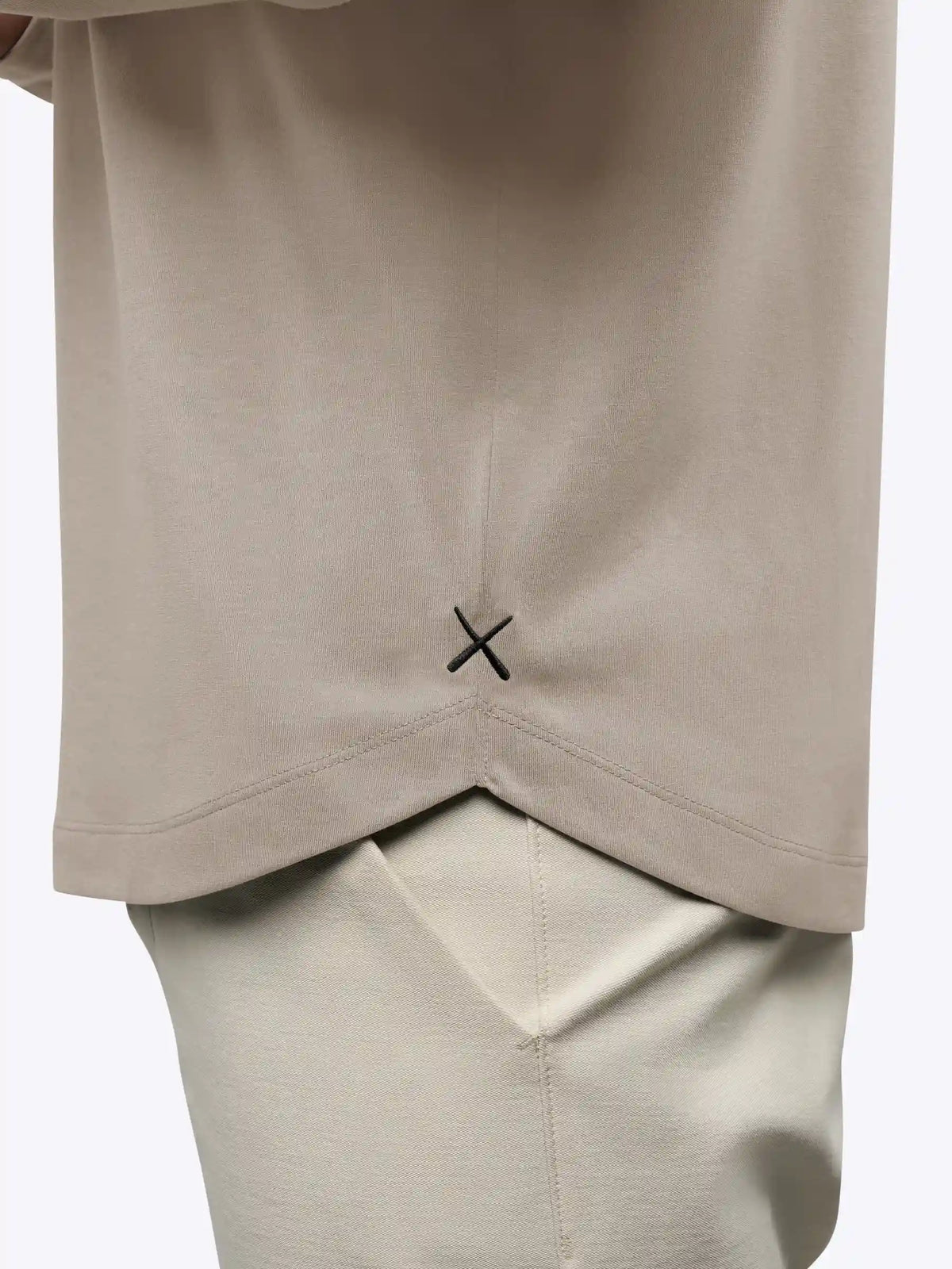 AO Long Sleeve Henley Curve-Hem Tee | Pure Cashmere Signature-Fit PYCA Pro®