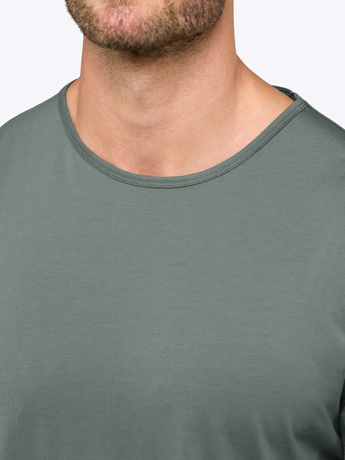 AO Curve-Hem Tee | White Signature-fit PYCA Pro®