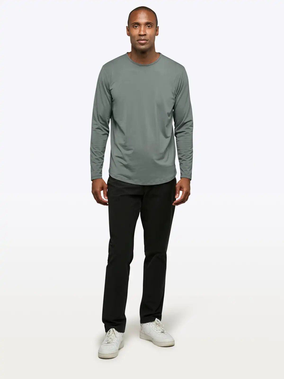 AO Long Sleeve Curve-Hem Tee | Black Signature-fit PYCA Pro®