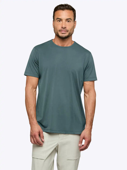 AO Split-Hem Tee | Black Signature-fit PYCA Pro®