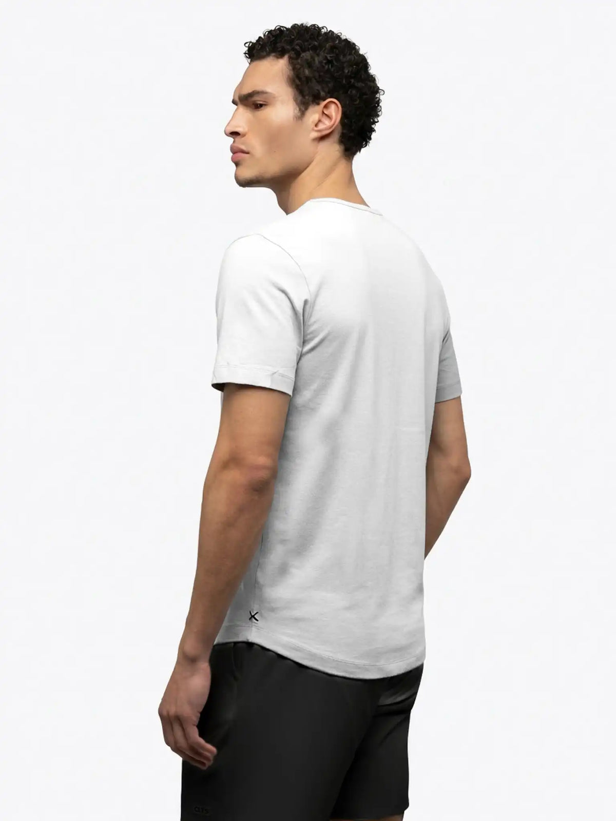 Crossover Active Tee | White Signature-Fit