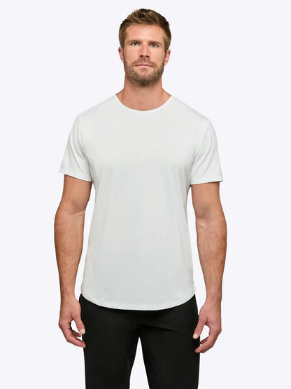 AO Curve-Hem Tee | White Signature-fit PYCA Pro®