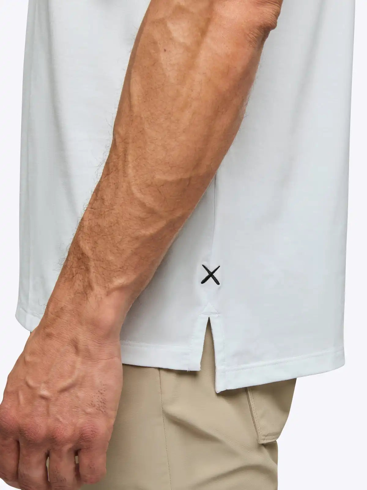 AO Split-Hem Tee | Black Signature-fit PYCA Pro®