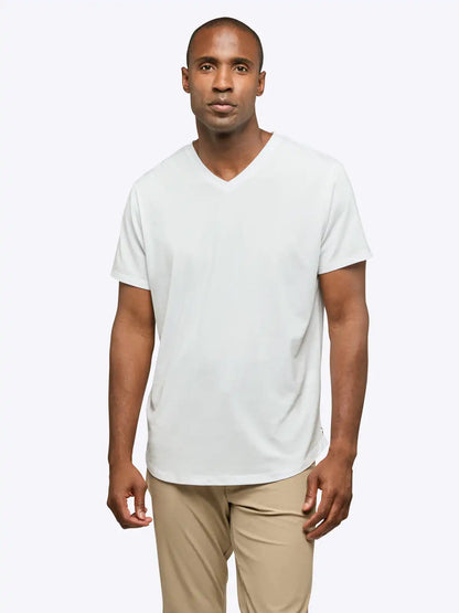 AO V-Neck Curve-Hem Tee | White Signature-fit PYCA Pro®